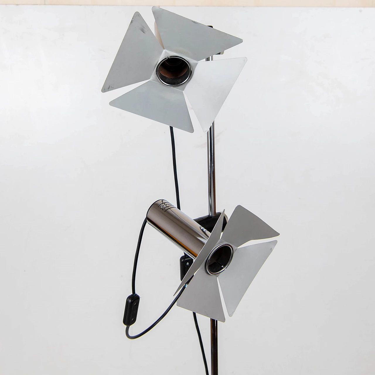 Chrome-plated floor lamp with 2 lights, 1970s 7