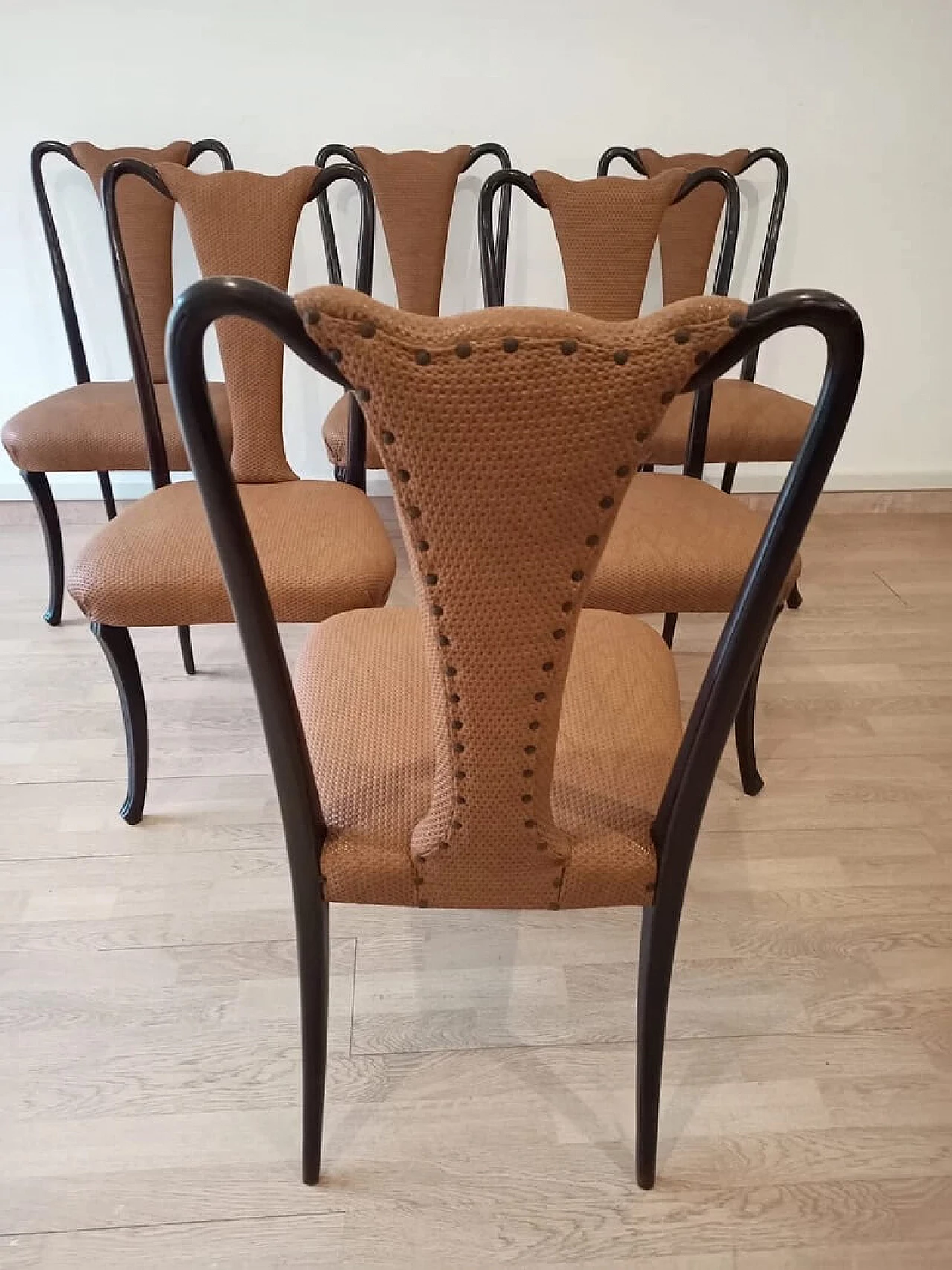 6 Mahogany chairs by Vittorio Dassi with leather seat, 1950s 4