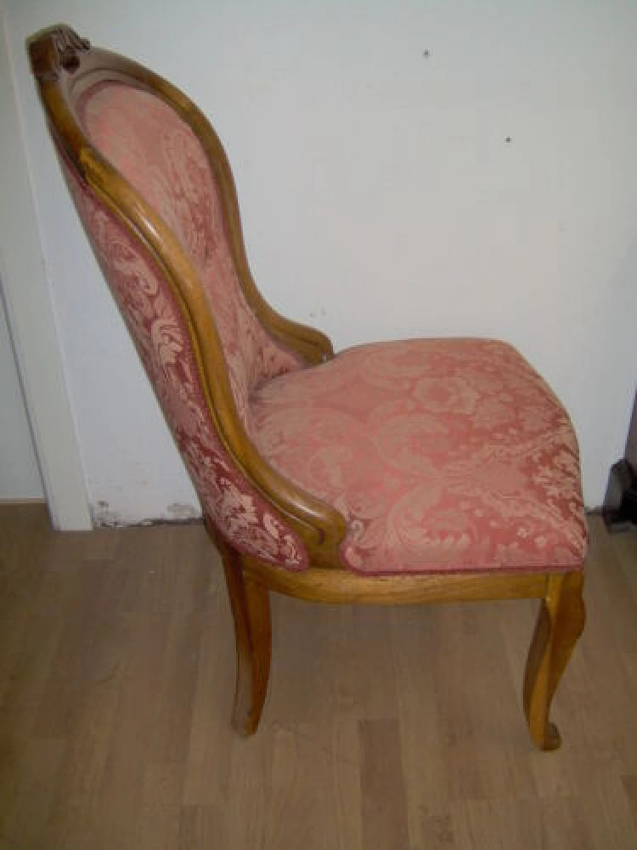 Empire armchair in solid walnut, early 19th century 1