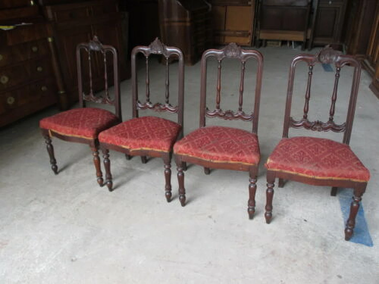 4 Louis Philippe carved walnut chairs, mid 19th century 1