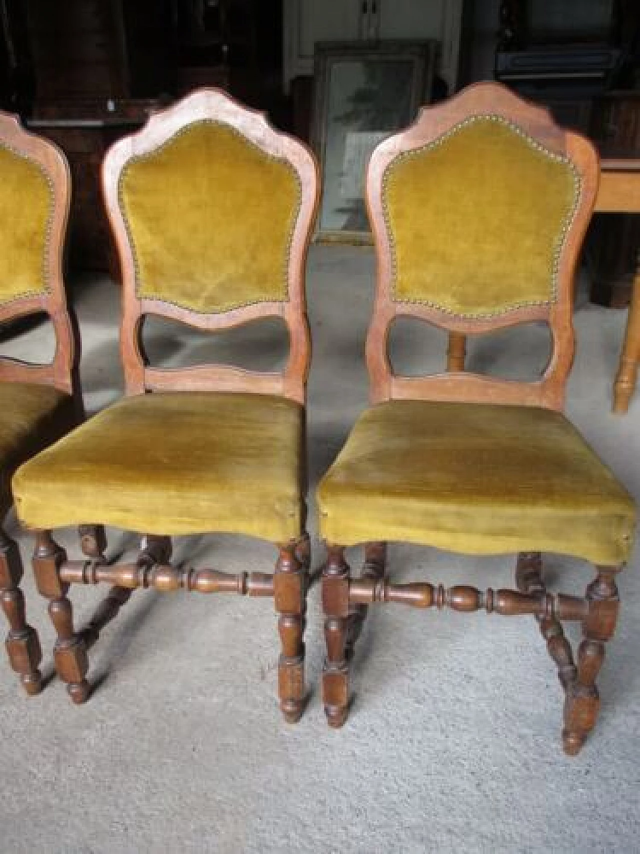 4 Walnut chairs in Louis XIII style, early 20th century 2