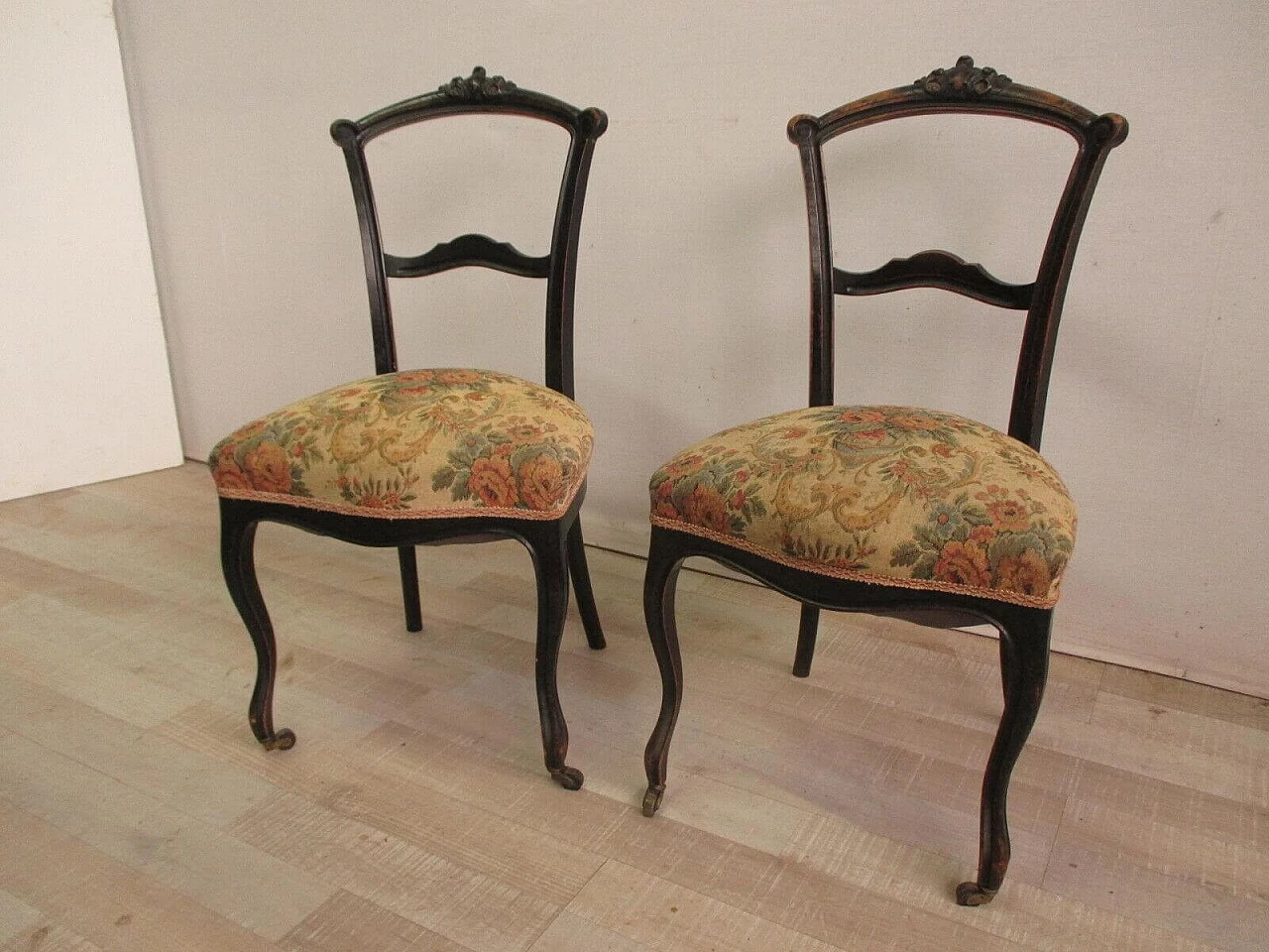 Pair of Umbertine chairs with casters in ebonised solid walnut and Gobelin fabric, 19th century 3