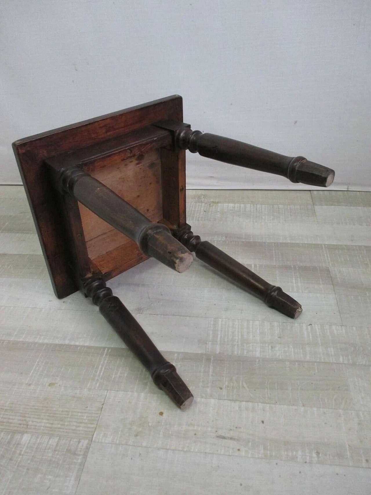 Sgabello in faggio massello, anni '30 6