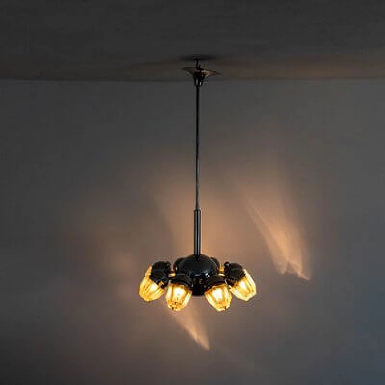 Lampada a sospensione in vetro cromato, anni '60 2