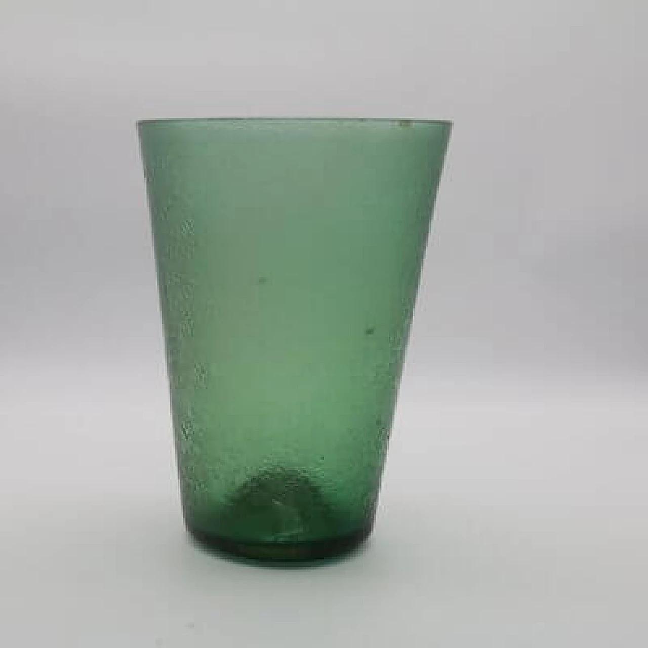 Green glass vase, 1950s 10