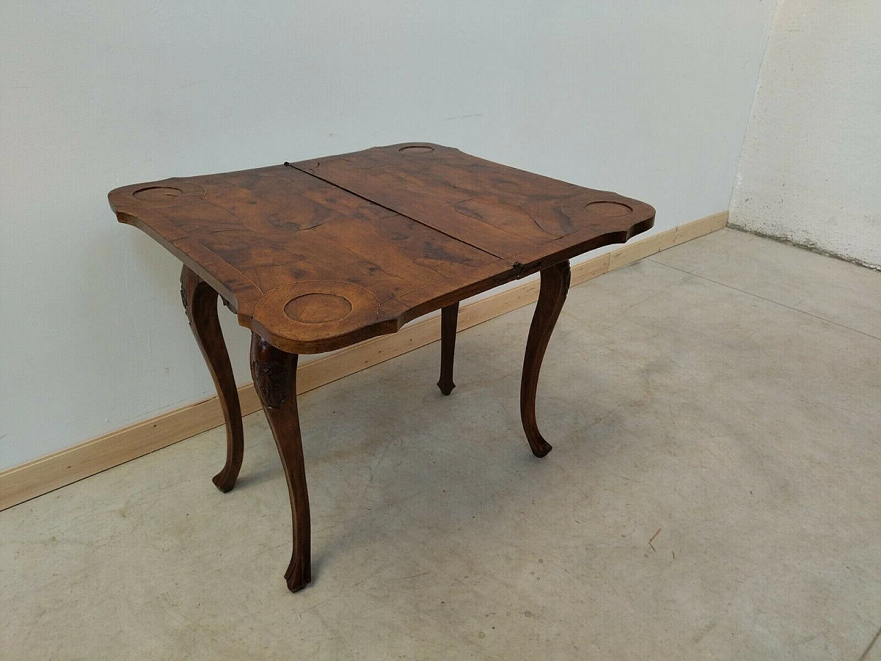 Louis XVI style folding card table in walnut and briarwood, 40s 7