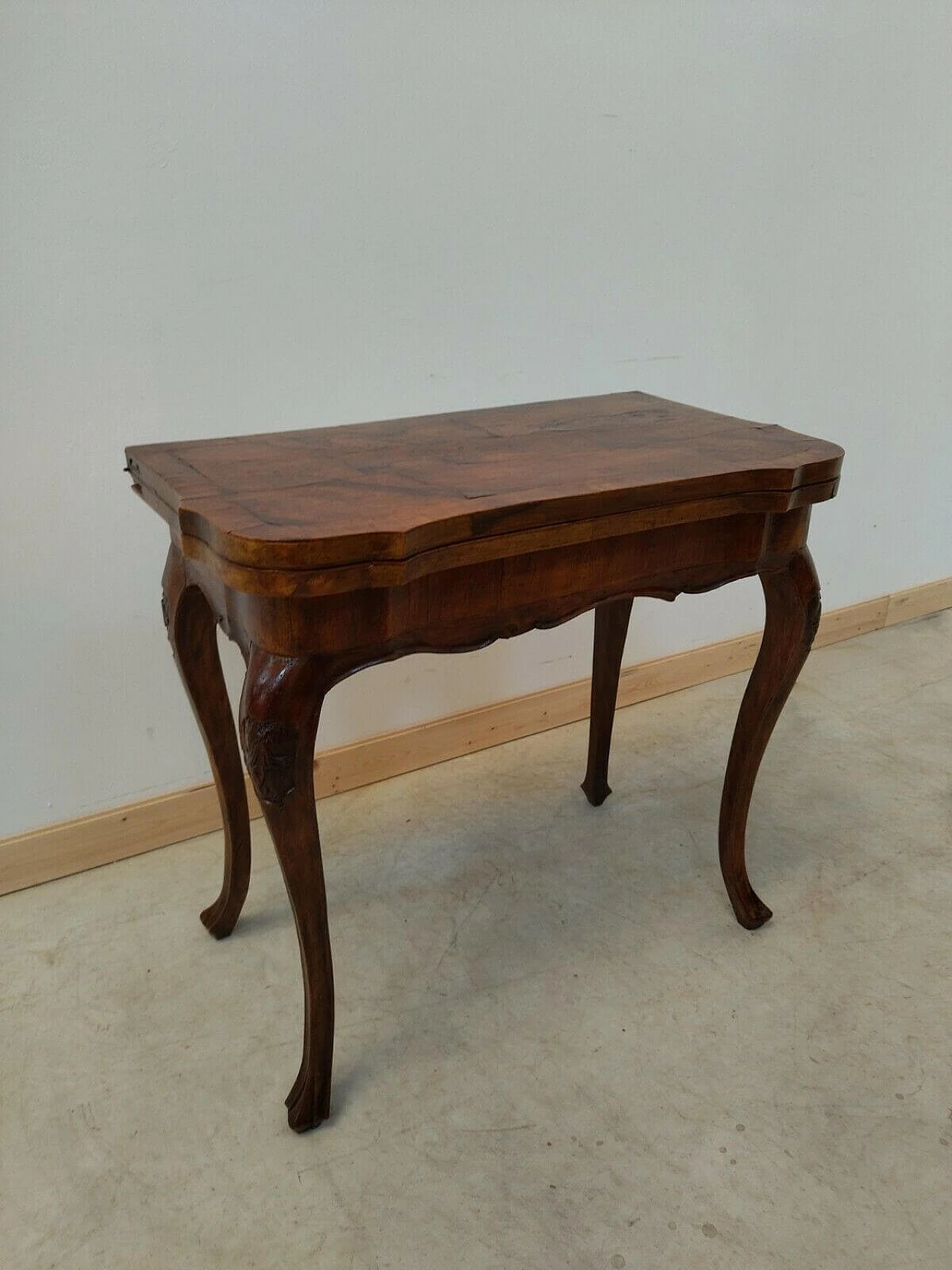 Louis XVI style folding card table in walnut and briarwood, 40s 12