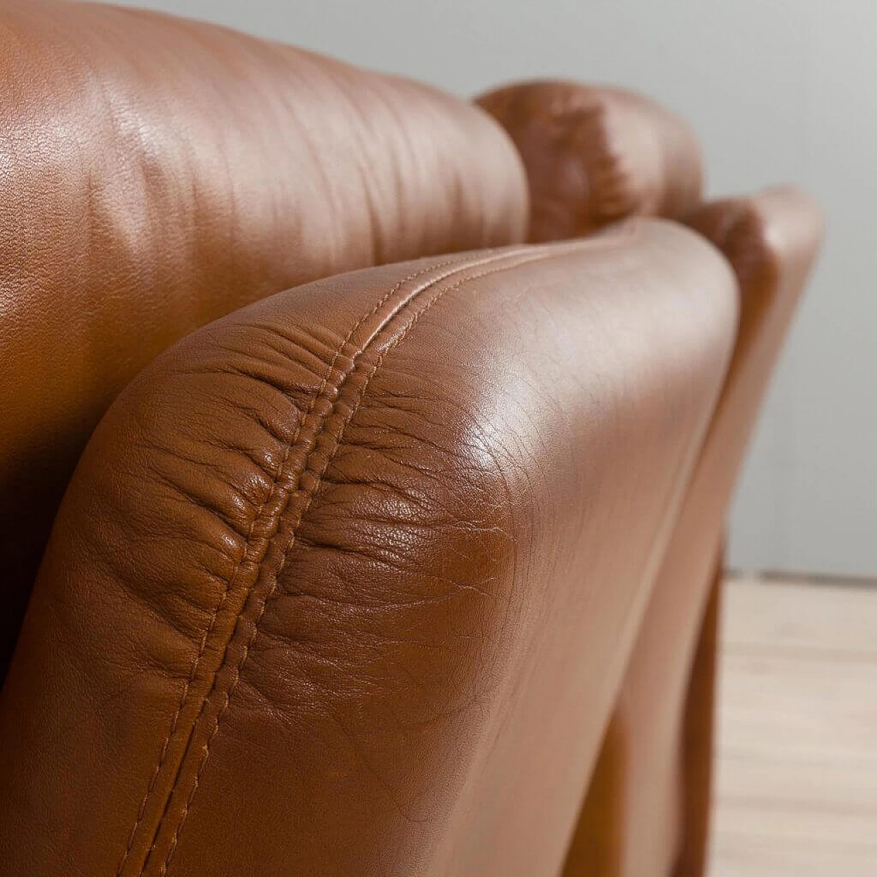 First model of Coronado sofa in brown leather by Tobia Scarpa for C&B Italia, 1960s 4