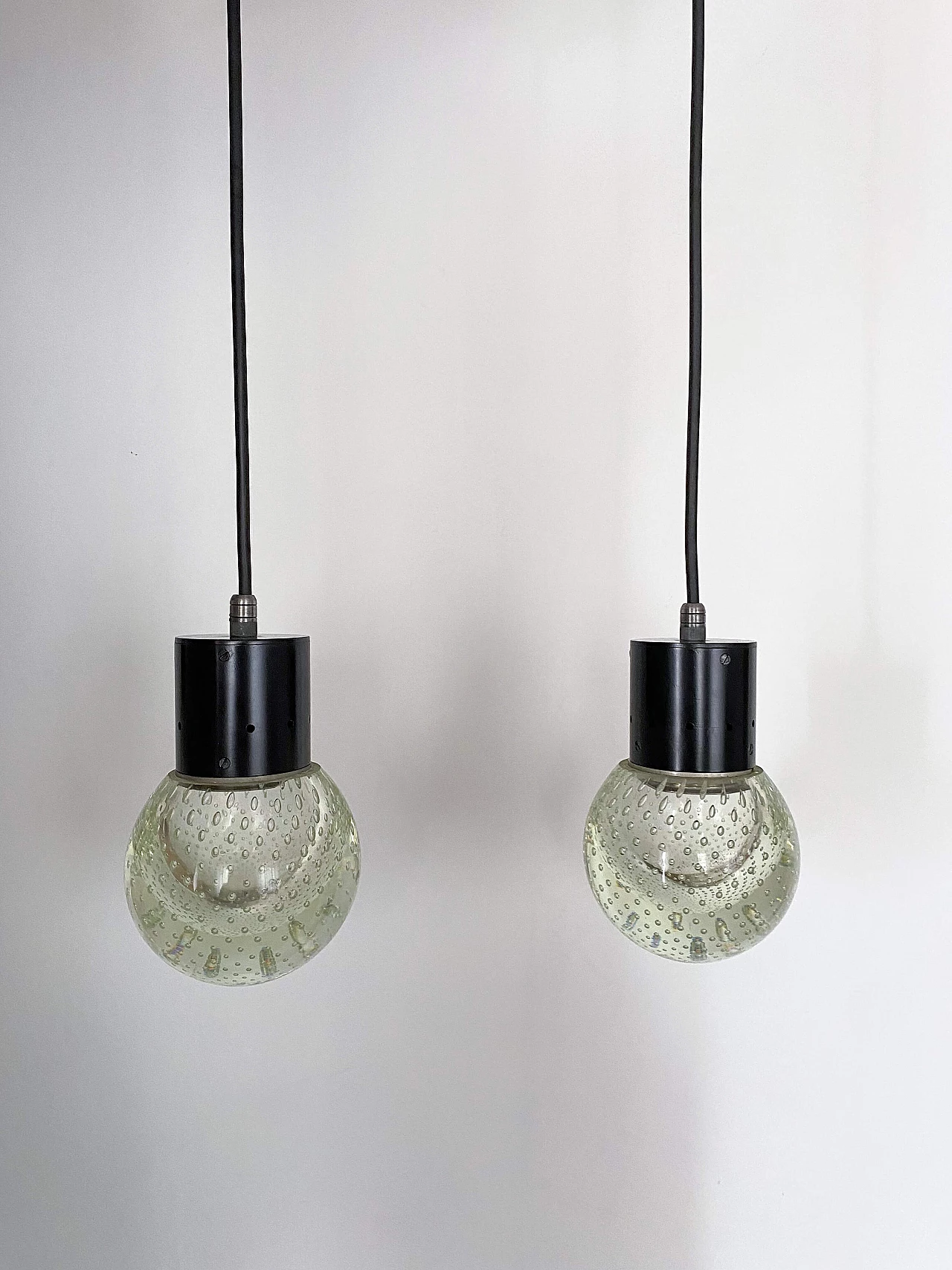 Pair of pendant lamps by Gino Sarfatti for Archimede Seguso, 1960s 3