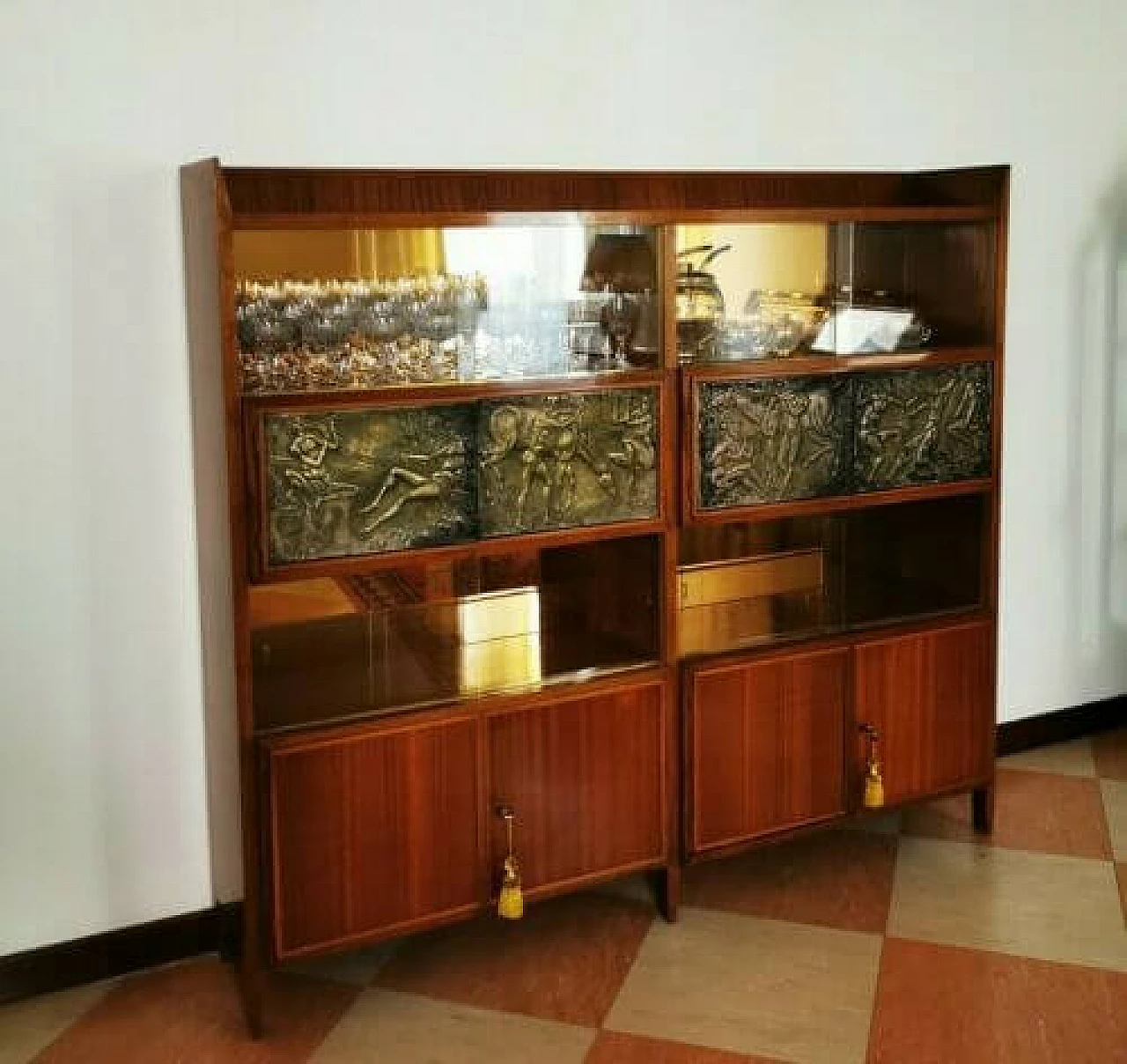 Bar cabinet with hand-engraved tiles by Vittorio Dassi, 1950s 2