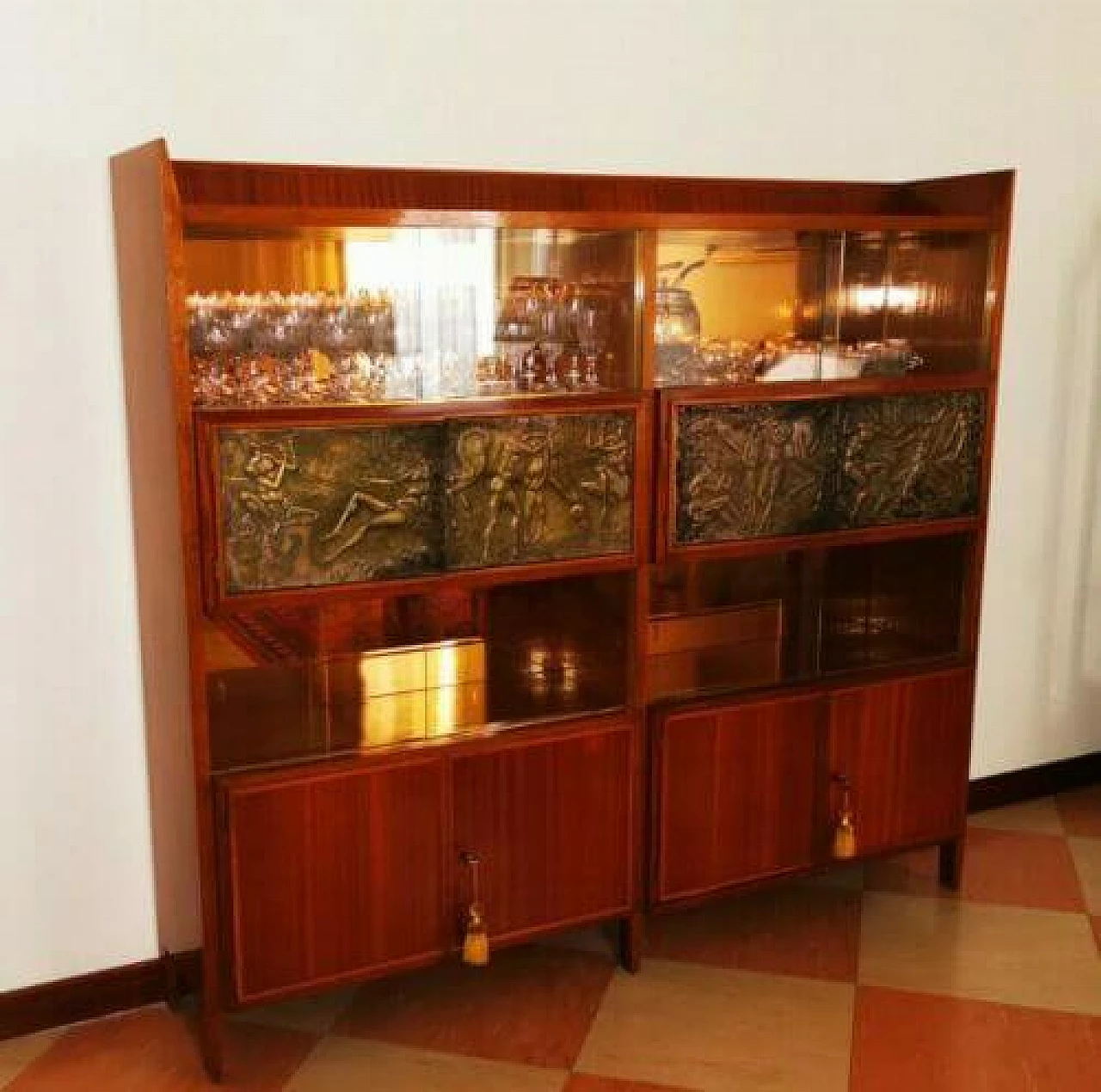 Bar cabinet with hand-engraved tiles by Vittorio Dassi, 1950s 9