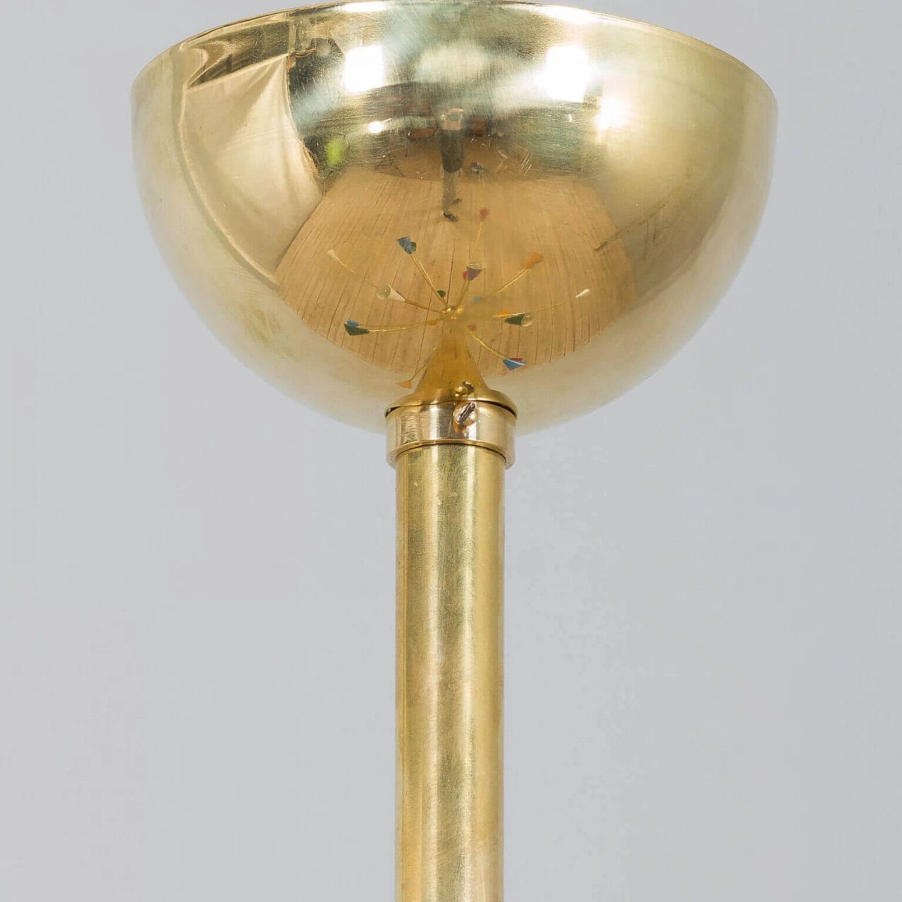 Sputnik chandelier in the style of Arteluce in polished brass and enameled aluminium, 90s 10