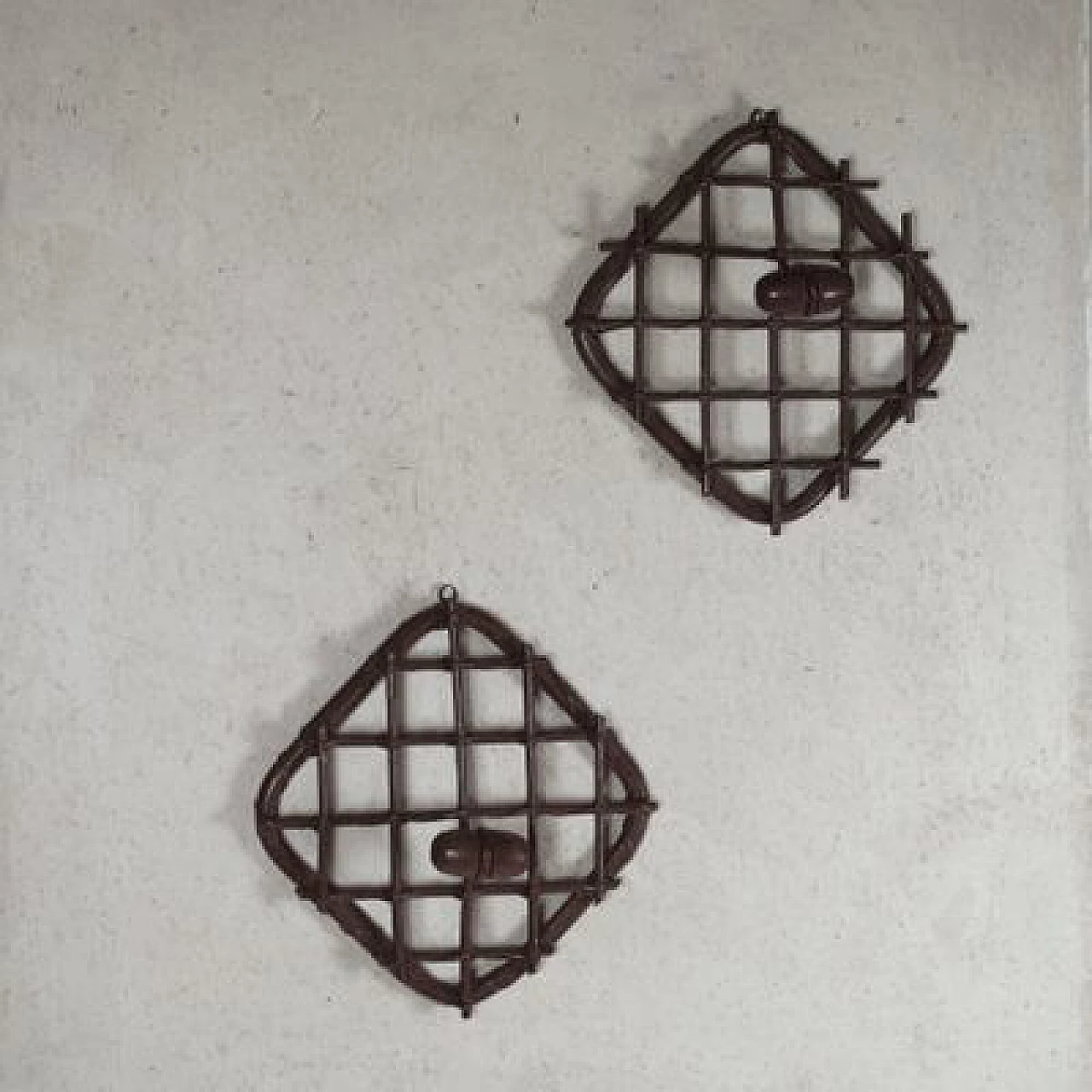 Coppia di appendiabiti in canna indiana di Olaf Von Bohr, anni '60 11
