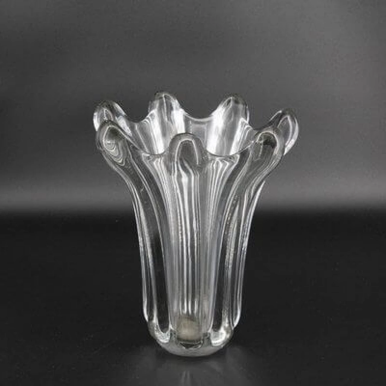 Transparent glass vase, 1930s 1