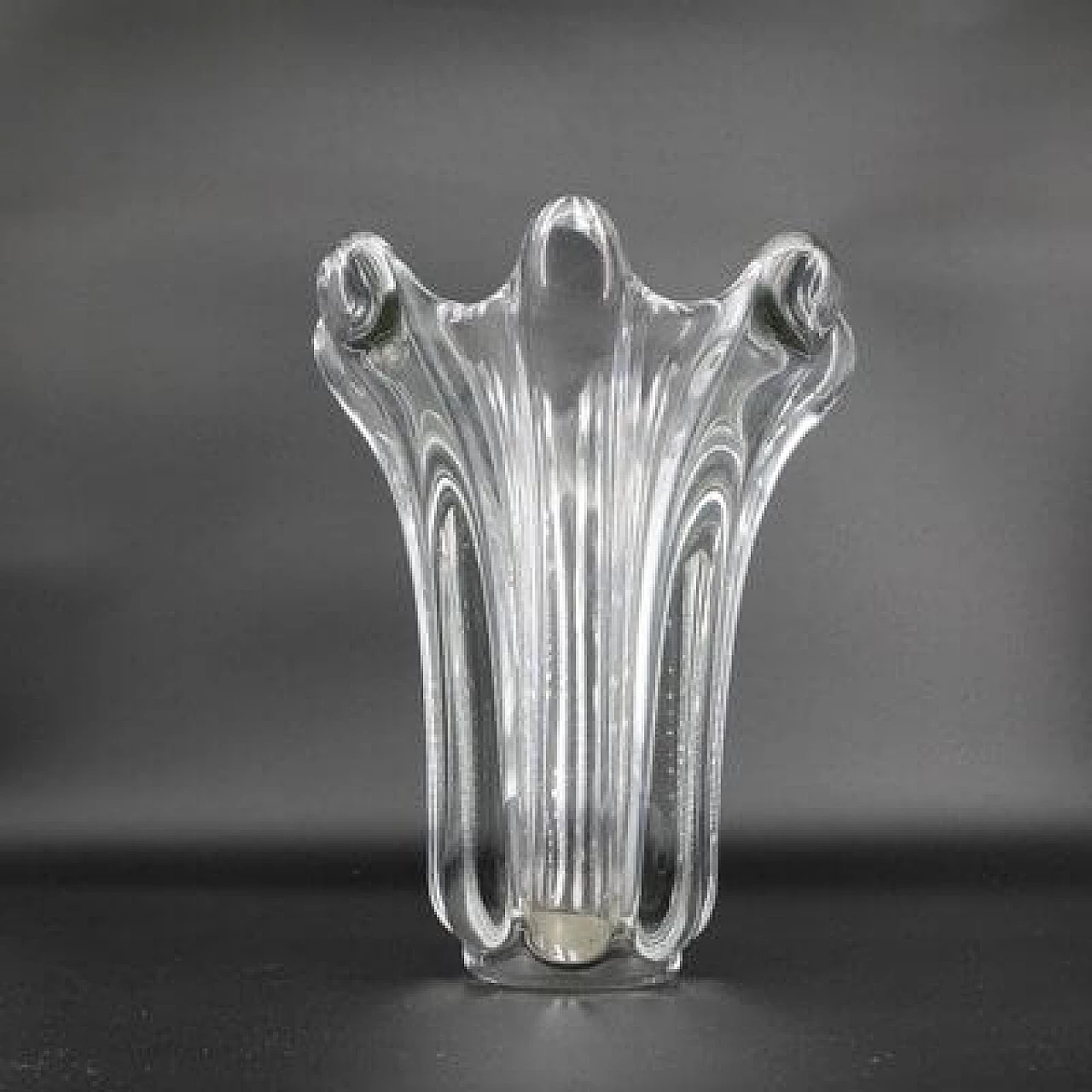 Transparent glass vase, 1930s 10