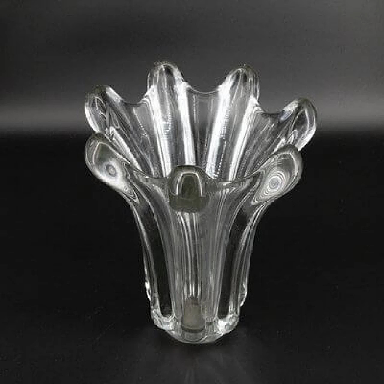 Transparent glass vase, 1930s 11