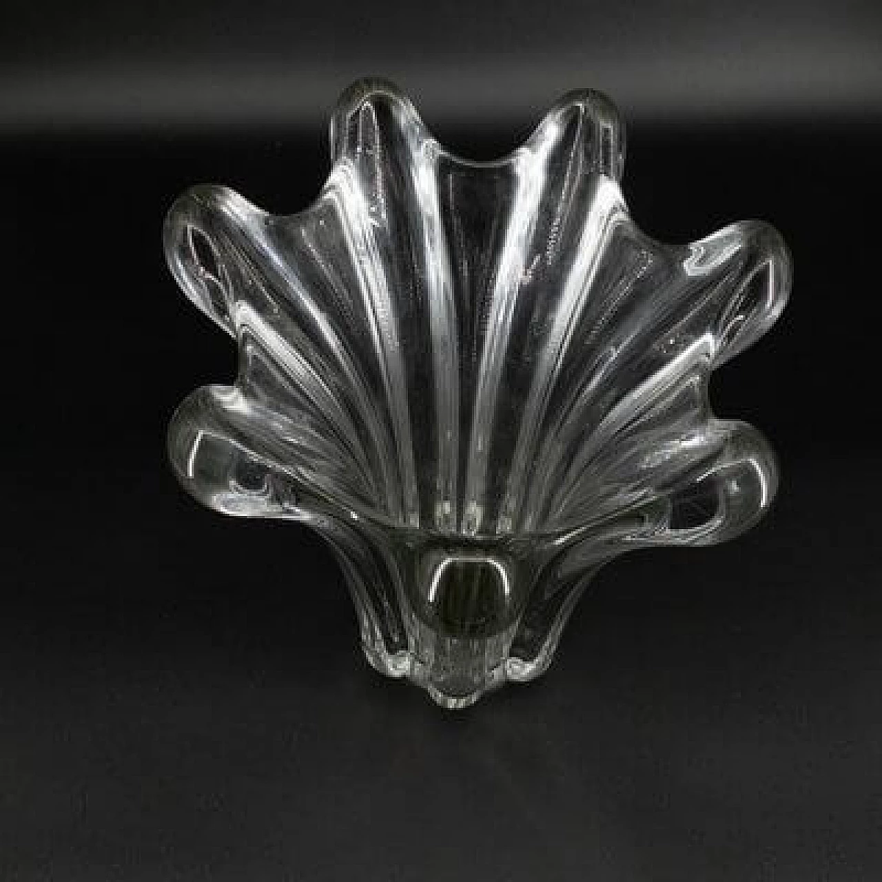Transparent glass vase, 1930s 21