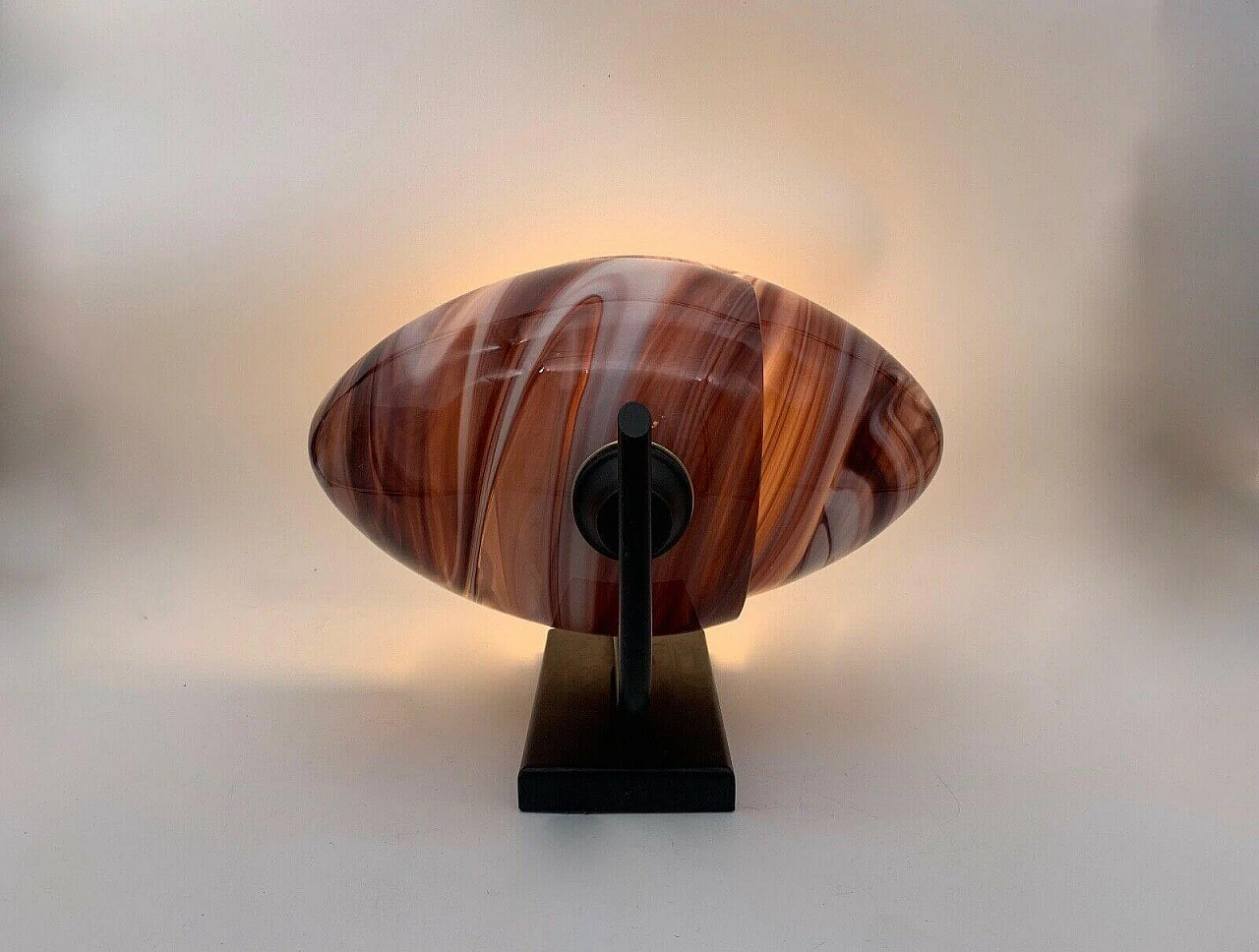 Coppia di applique in vetro di Murano e ferro attribuibili a Vistosi, anni '80 1