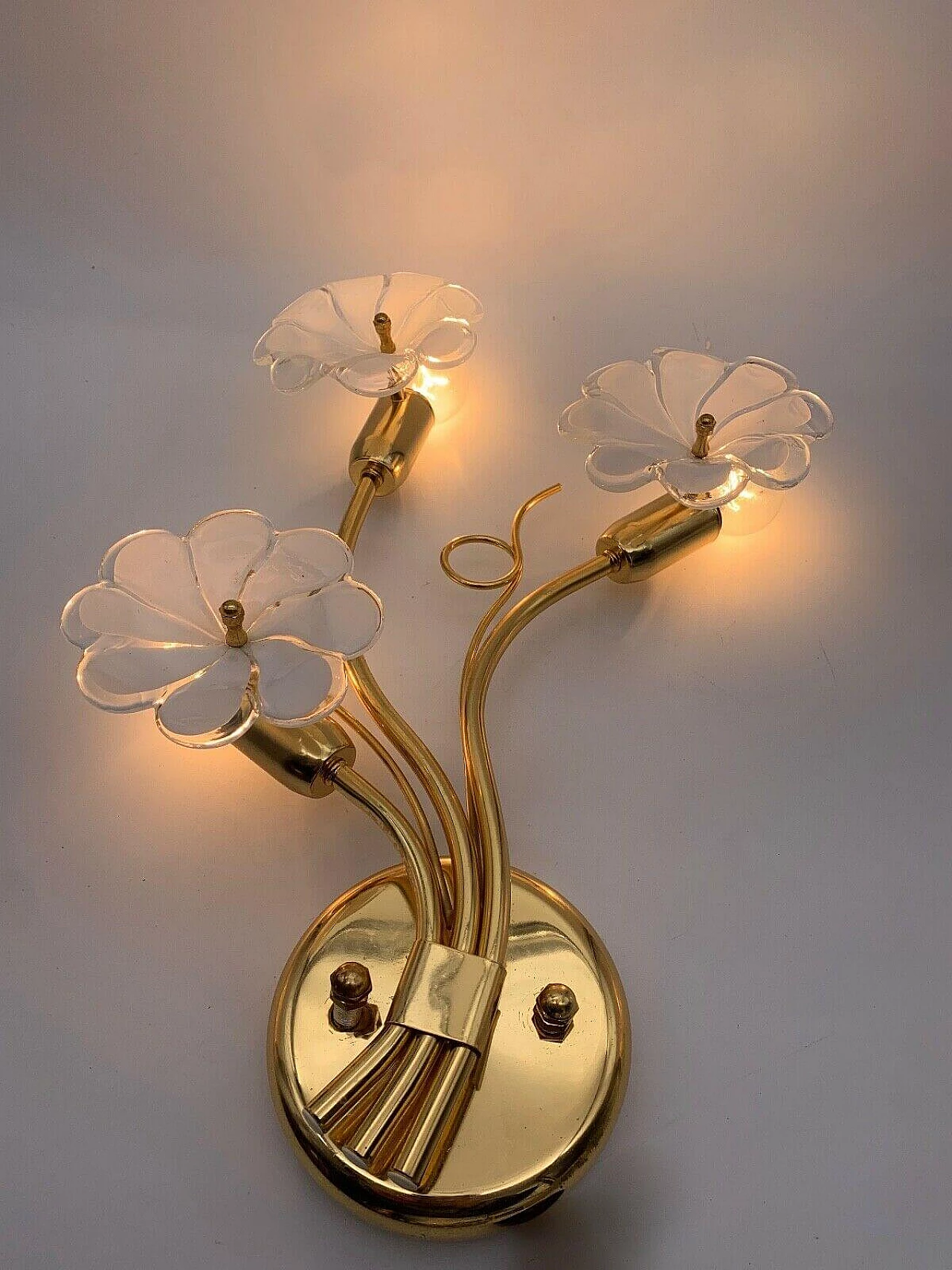 Wall sconce in gilded iron and Murano glass, 80s 3