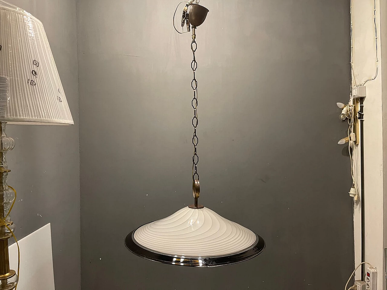 Lampadario in vetro di Murano bianco e nero, anni '60 3