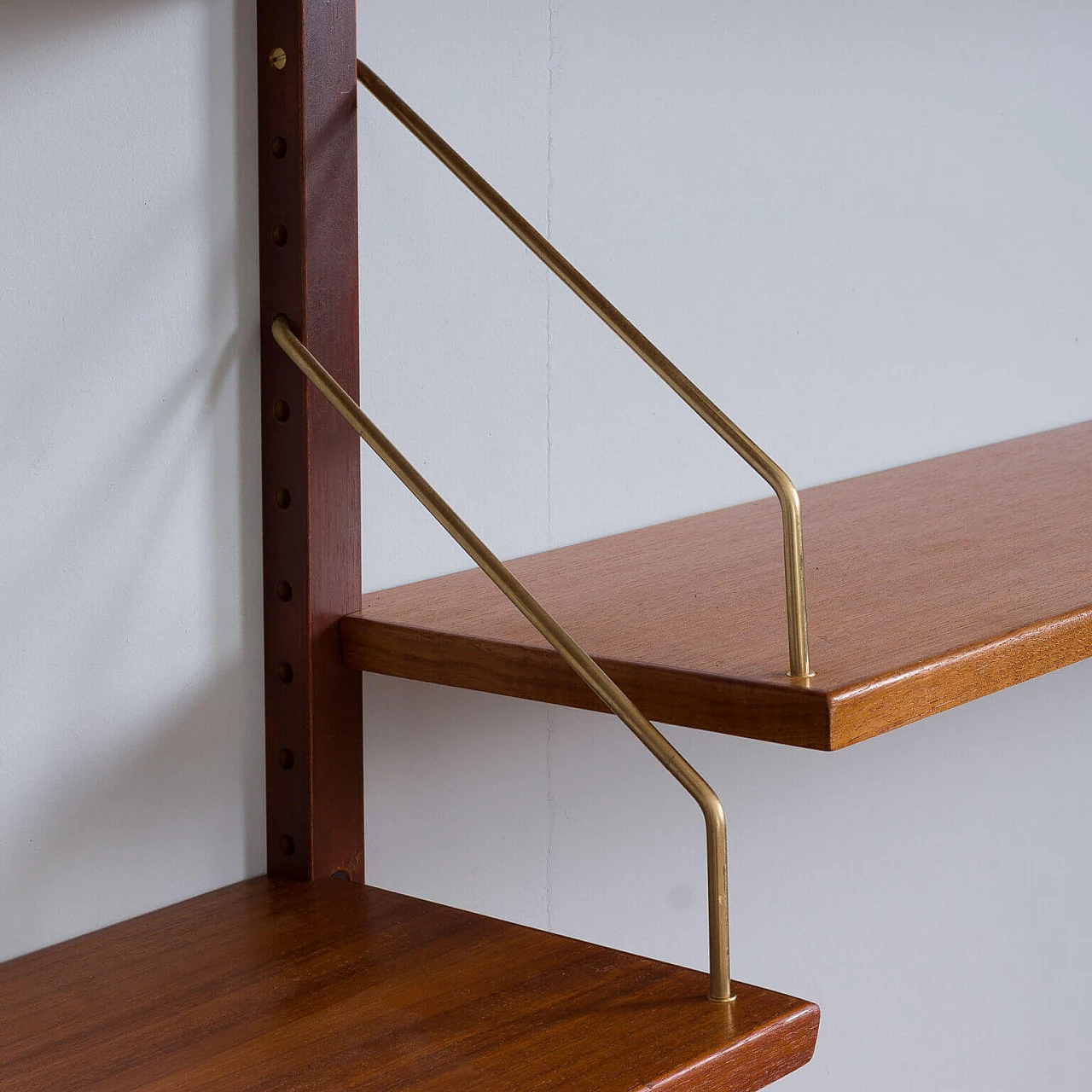 Wall unit in teak and brass by Hansen & Guldborg, 60s 11