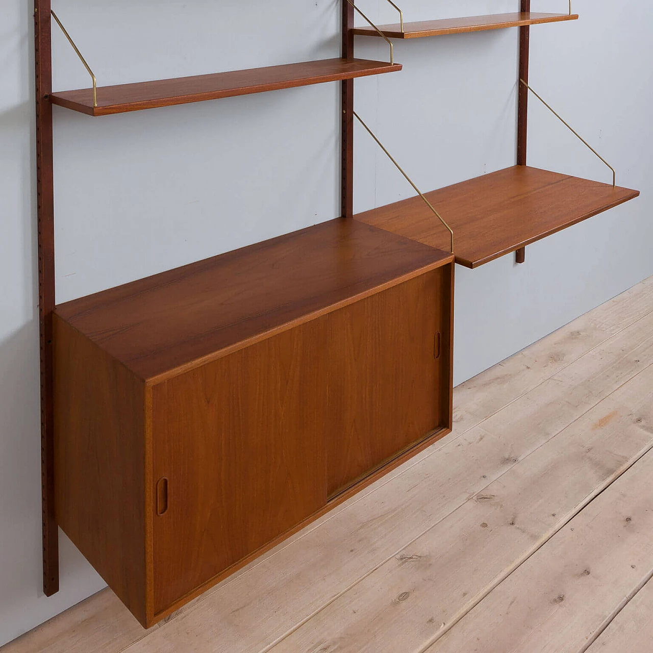 Wall unit in teak and brass by Hansen & Guldborg, 60s 13