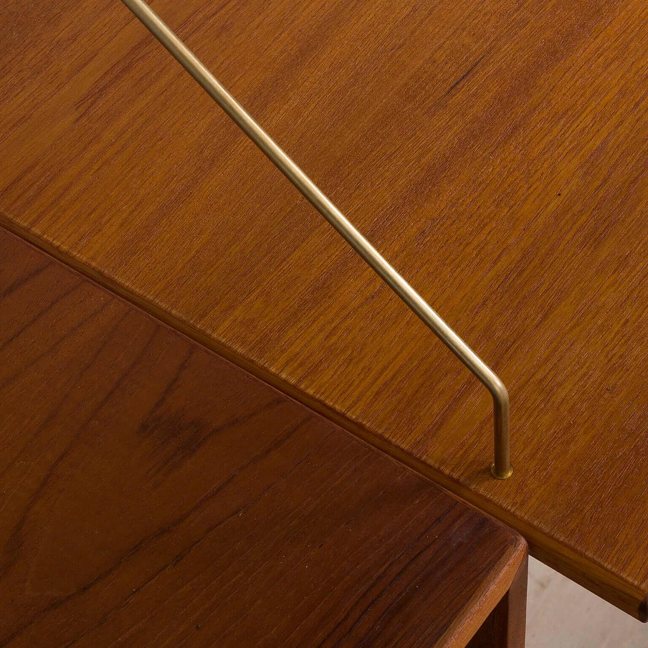 Wall unit in teak and brass by Hansen & Guldborg, 60s 16