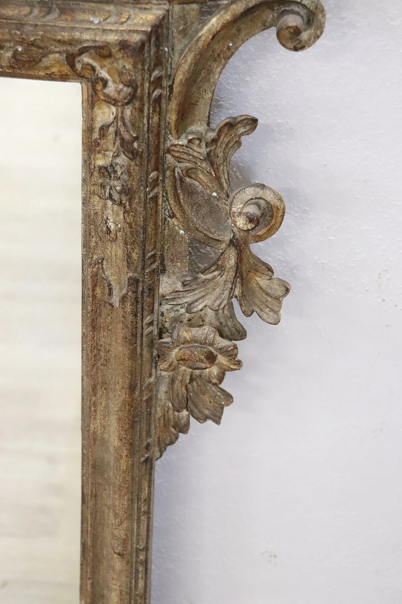 Specchiera in stile Luigi XV legno decorato in foglia argento, '900 5
