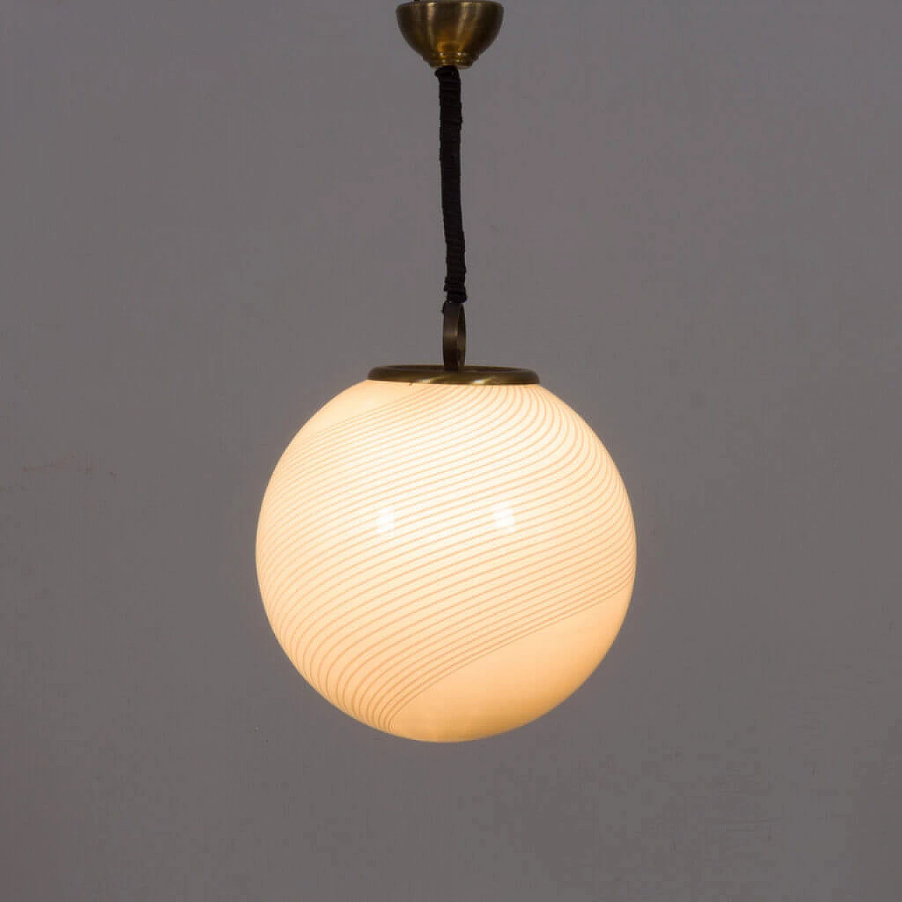 Murano glass chandelier with brass details attributed to Venini, 1970s 5