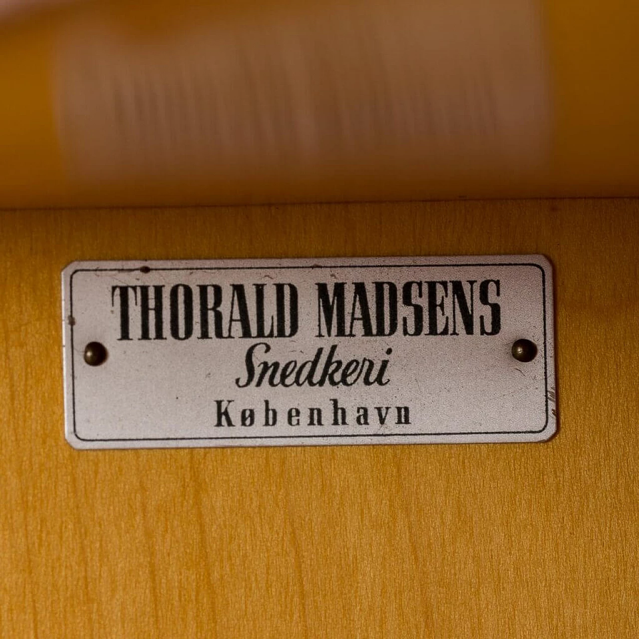 Armadio per biancheria in teak di Thorald Madsen, anni '50 1