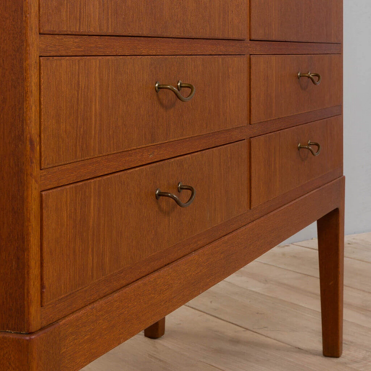 Teak linen cupboard by Thorald Madsen, 1950s 8