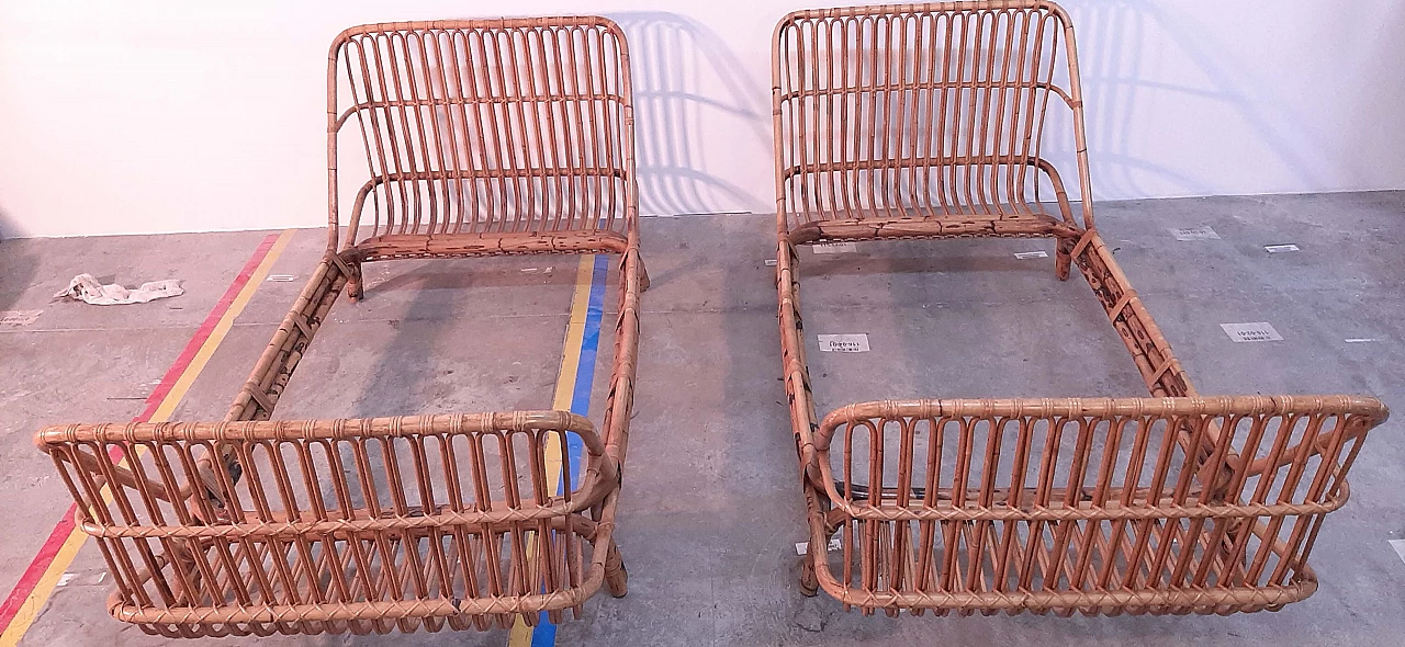 Coppia di letti in bamboo curvato attribuiti a Bonacina, anni '60 12