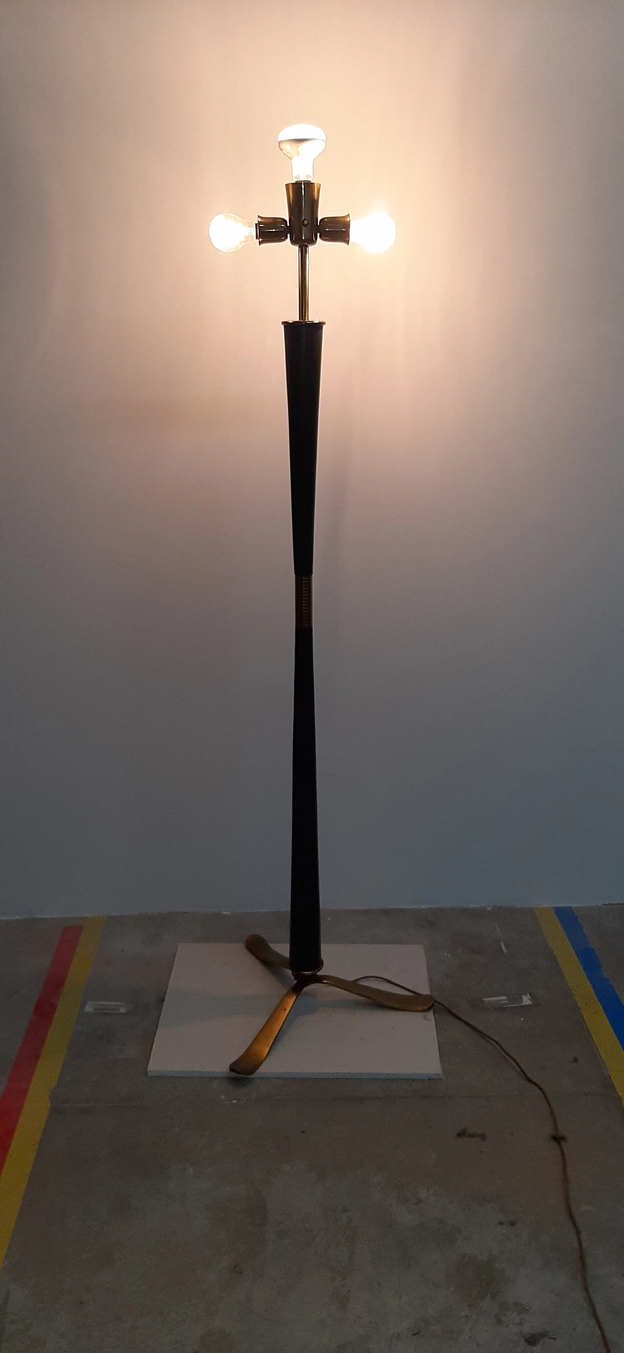 Leather and brass floor lamp, 1950s 1