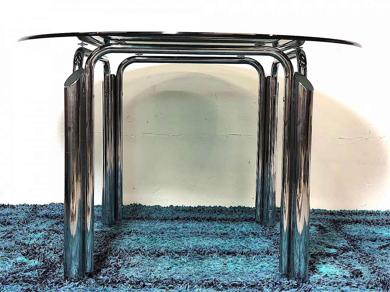 Tavolo in metallo cromato con piano in vetro fumè, anni '70 11