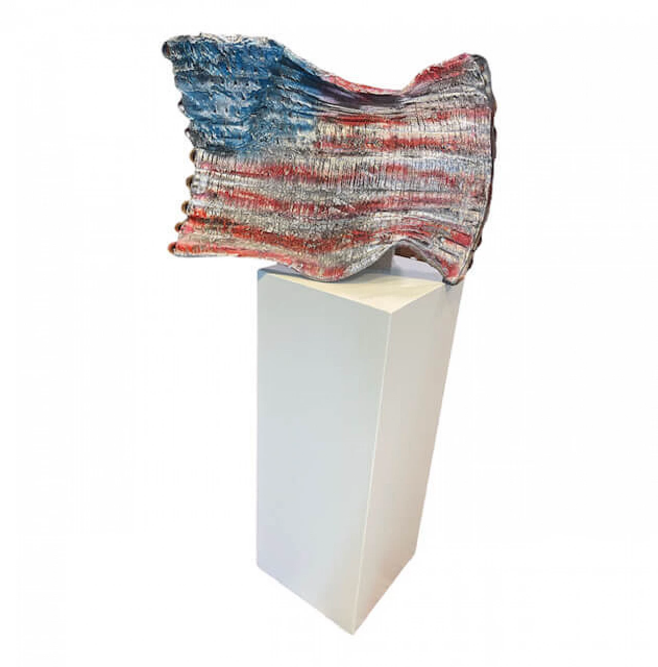 M'HORÒ sculpture depicting the American flag 4