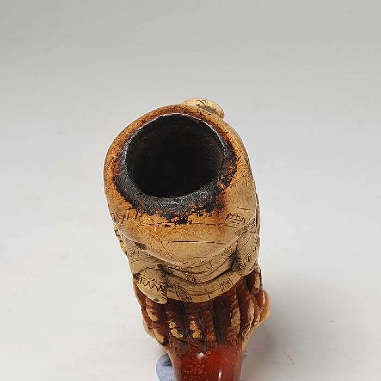 Carved sea foam pipe, 19th century 9