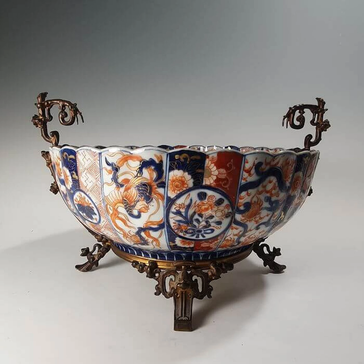 Arita porcelain centrepiece and bronze mount, 19th century 4