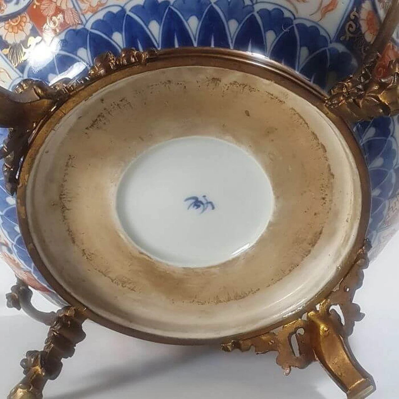 Arita porcelain centrepiece and bronze mount, 19th century 5