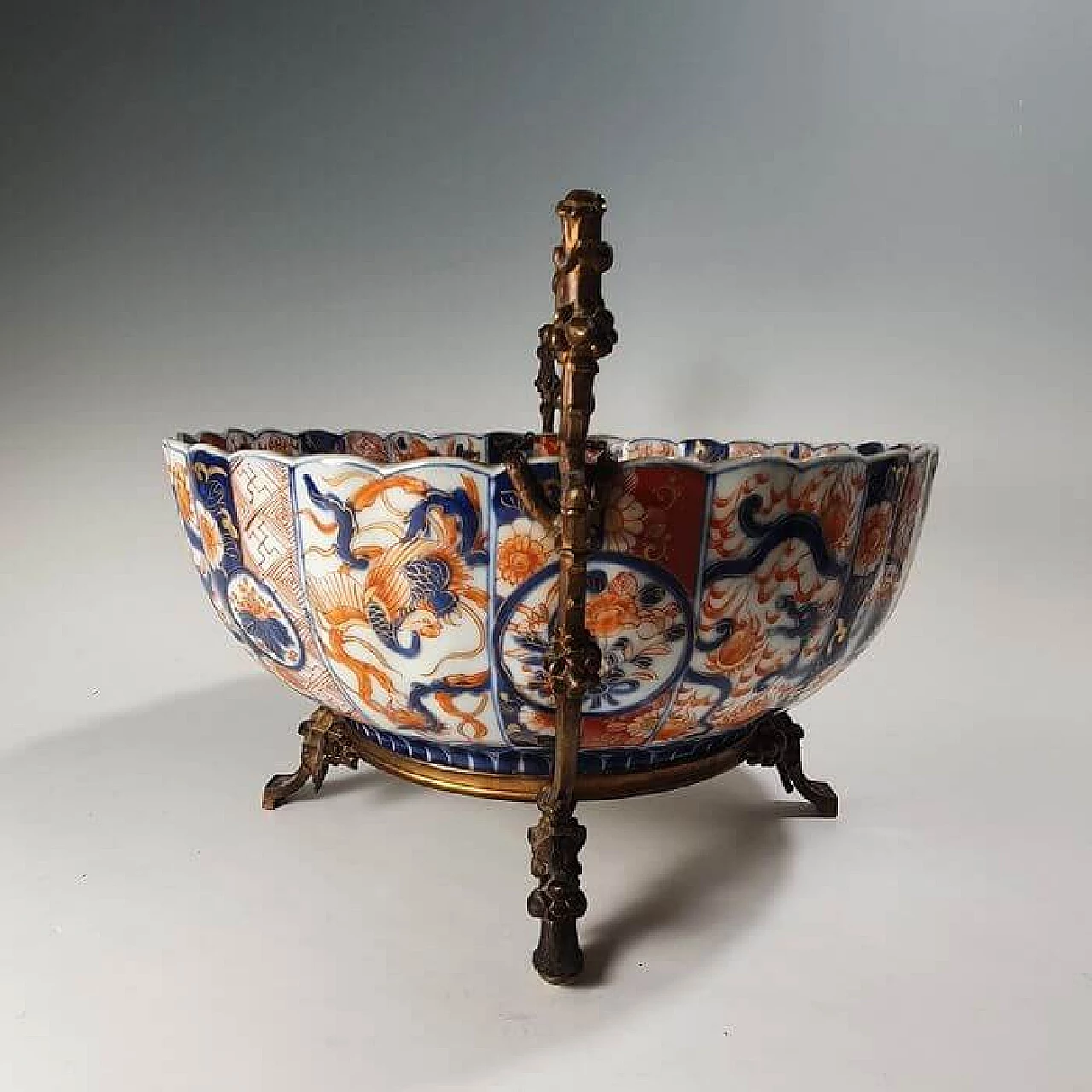 Arita porcelain centrepiece and bronze mount, 19th century 7