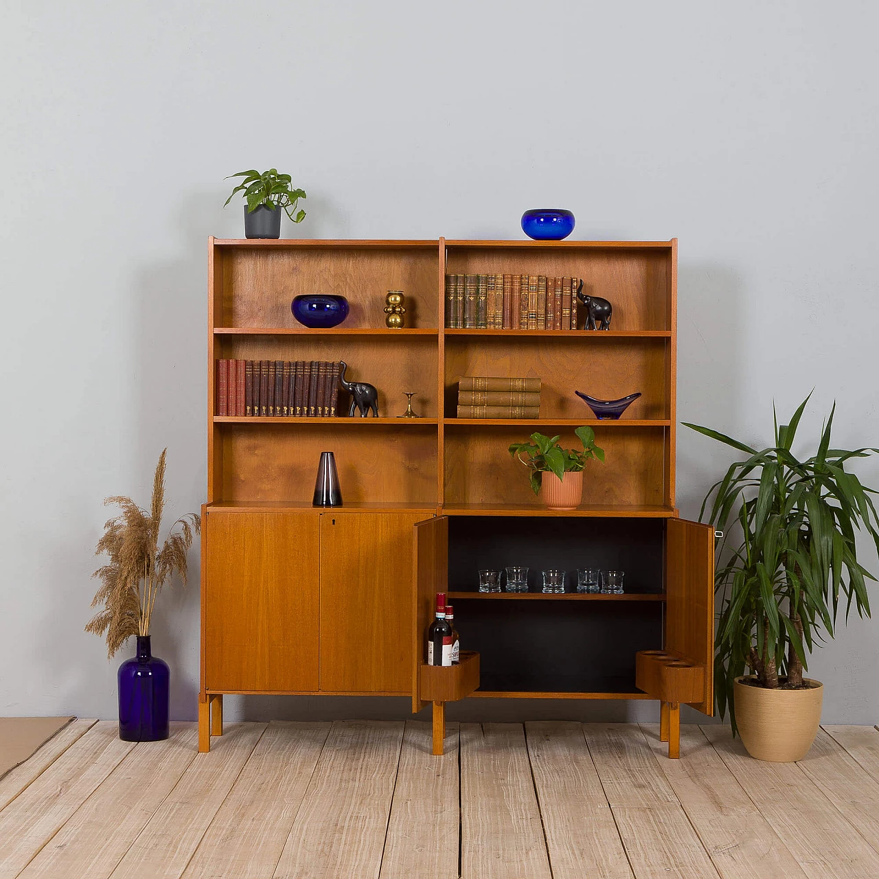 Freestanding teak wall unit, 1970s 1