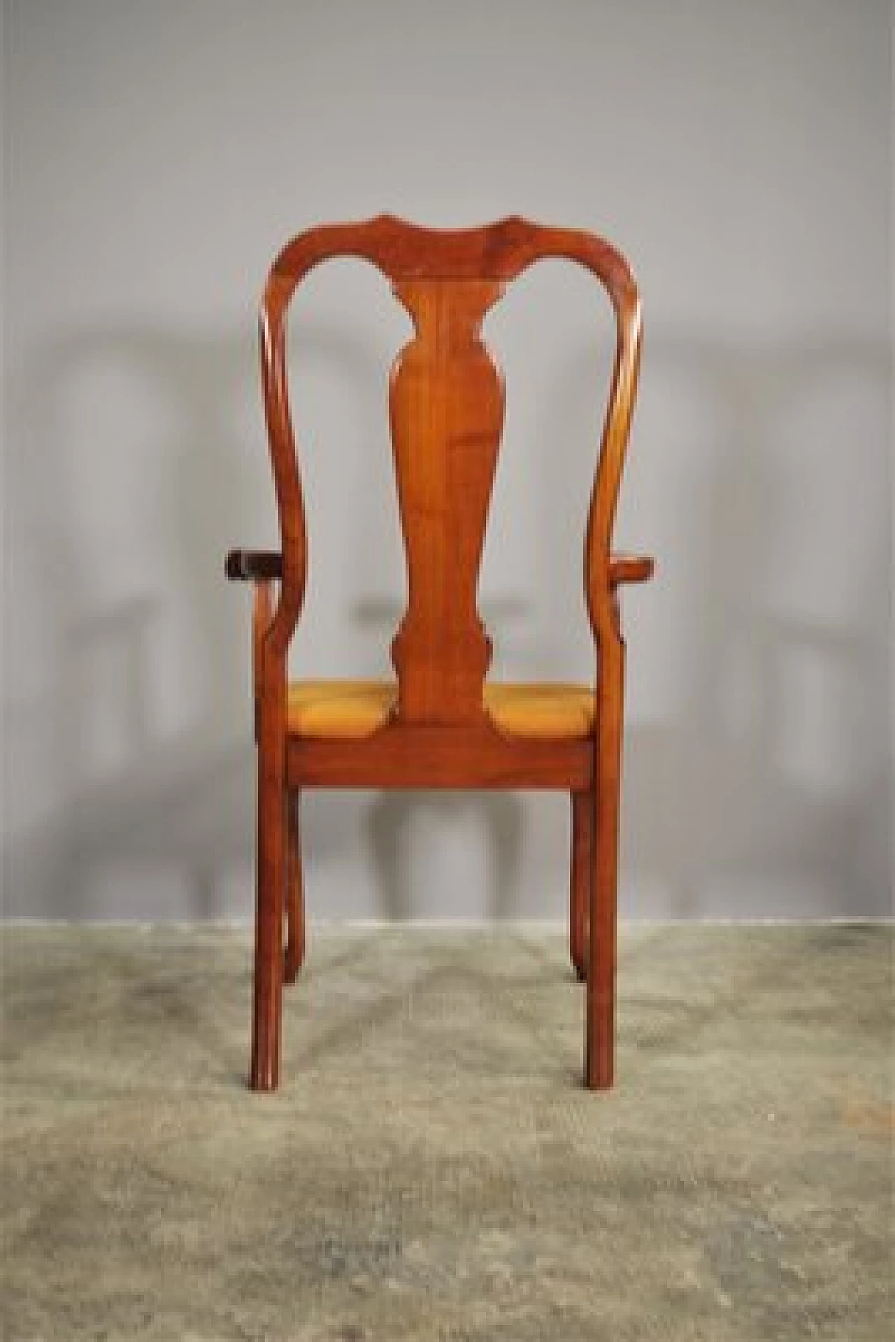 Queen Anne style armchair in mahogany and leather, 1970s 4