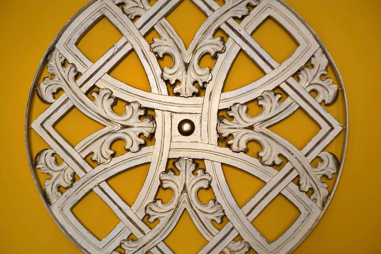 Wooden rosette, 20th century 2