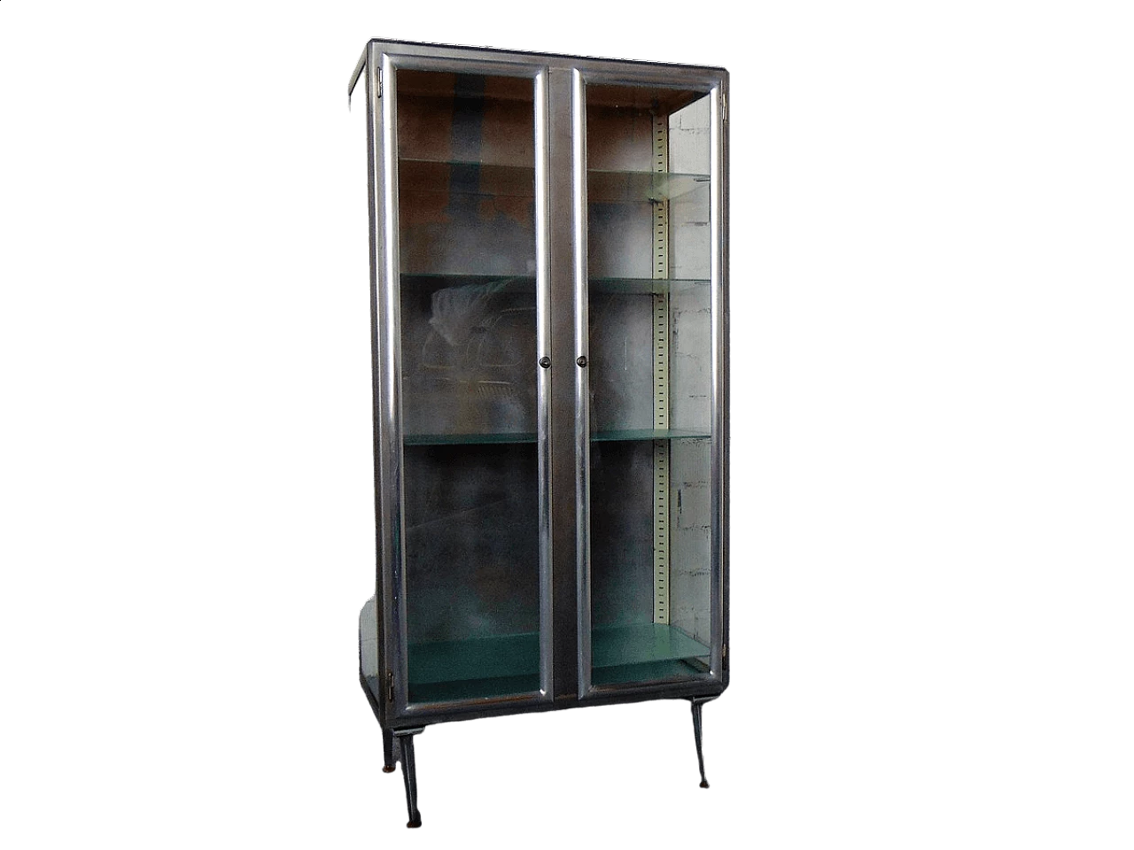 Vetrina medica con struttura in metallo, anni '60 21