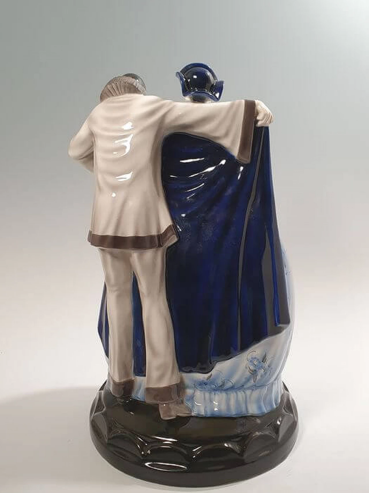 Sculpture of Harlequin and Columbine by Lorenzl in Goldscheider ceramics, 1920s 12