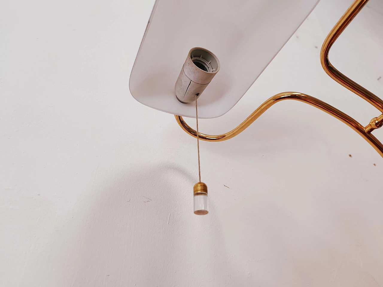 Lampada da scrivania bianca e oro, anni '80 10