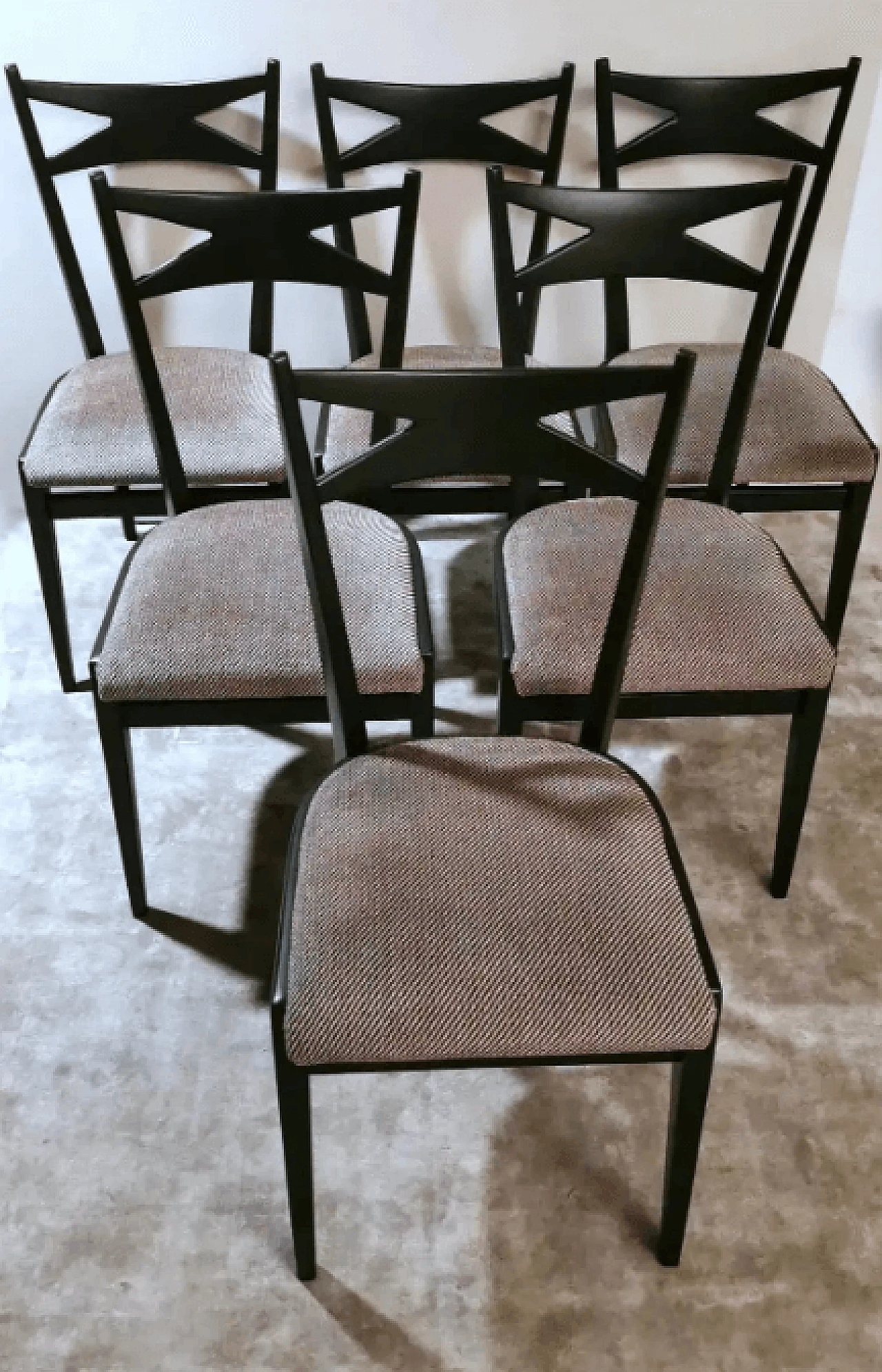 6 Ico Parisi style chairs in wood and velvet, 1950s 3