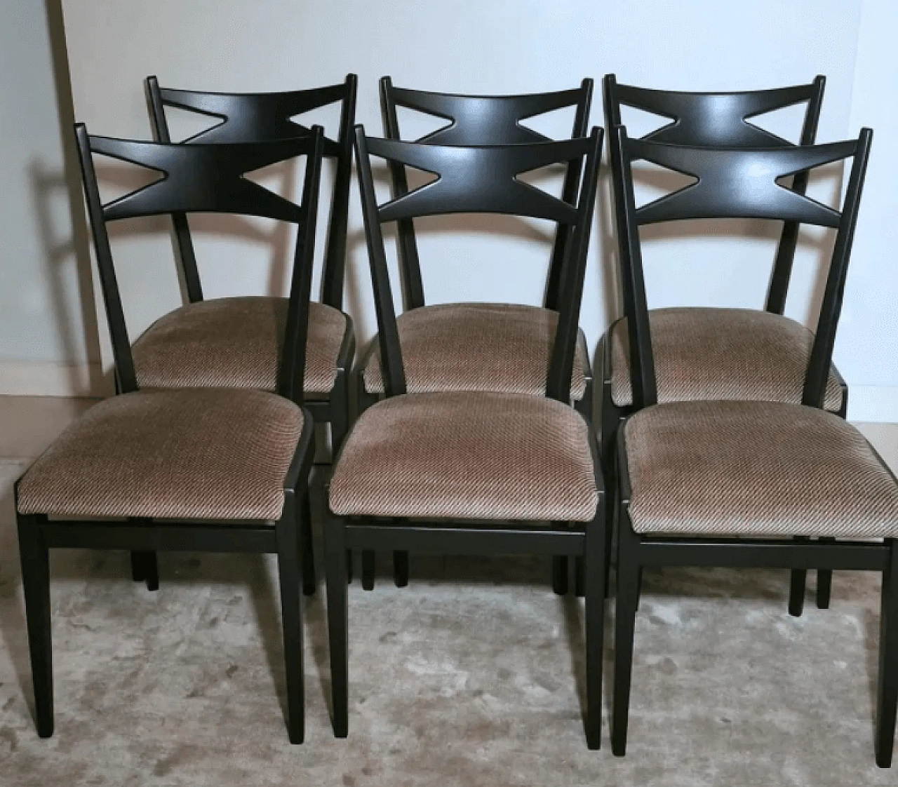6 Ico Parisi style chairs in wood and velvet, 1950s 5