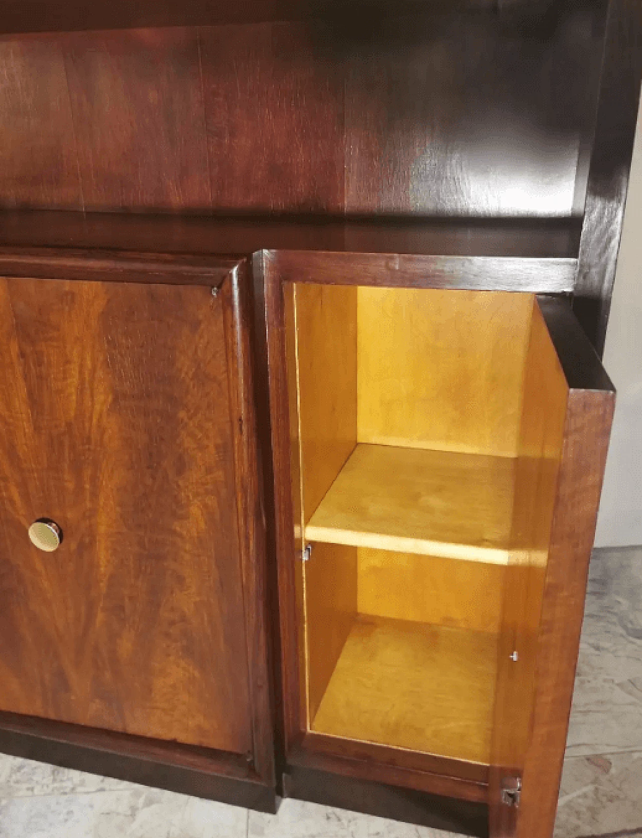 Credenza con ante in legno di noce, anni '30 11