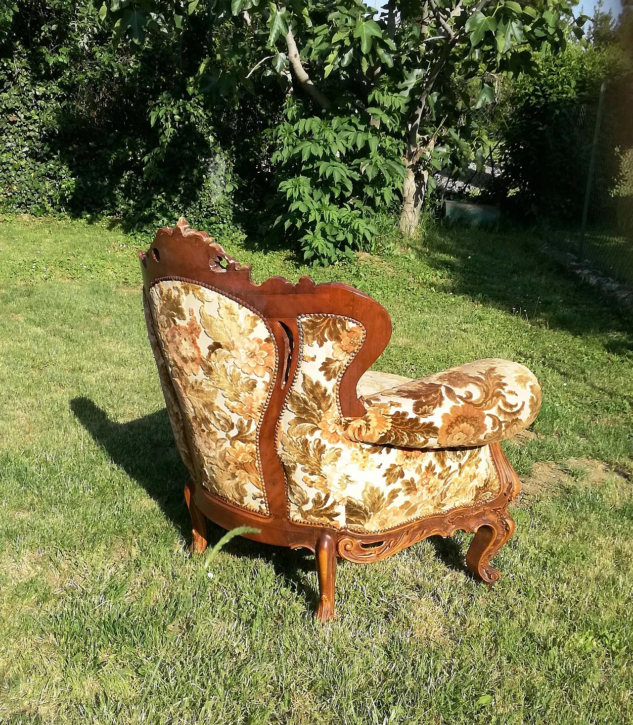 Sicilian Baroque style armchair in Sanderson fabric, 1970s 5
