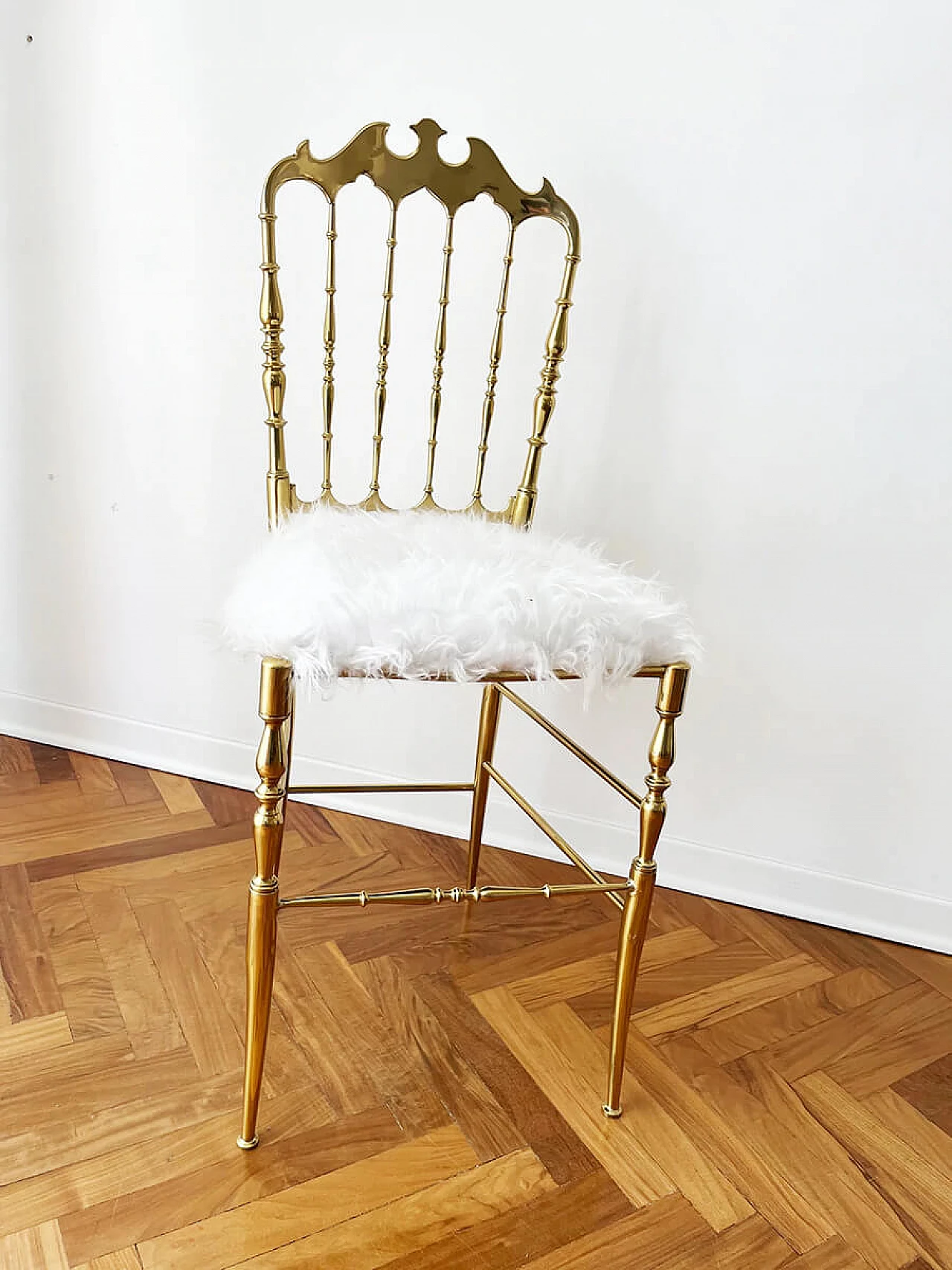 Chair in brass and synthetic fur by Gaetani Descalzi, 50s 2